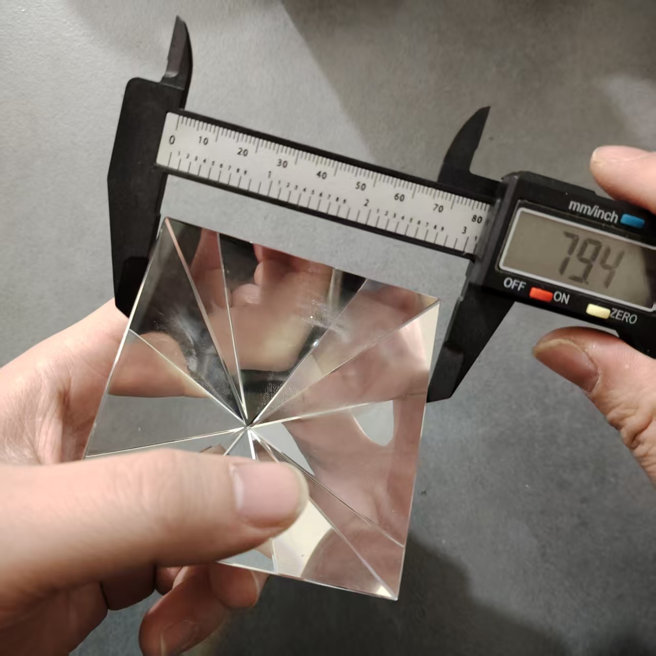 1PC 80 millimetri Piramide Qua - Photography Lighting Test recensione e prezzo